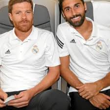 Álvaro Arbeloa Coca hat Alonso abgelöst.
